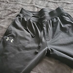 Mens under Armour joggers size small